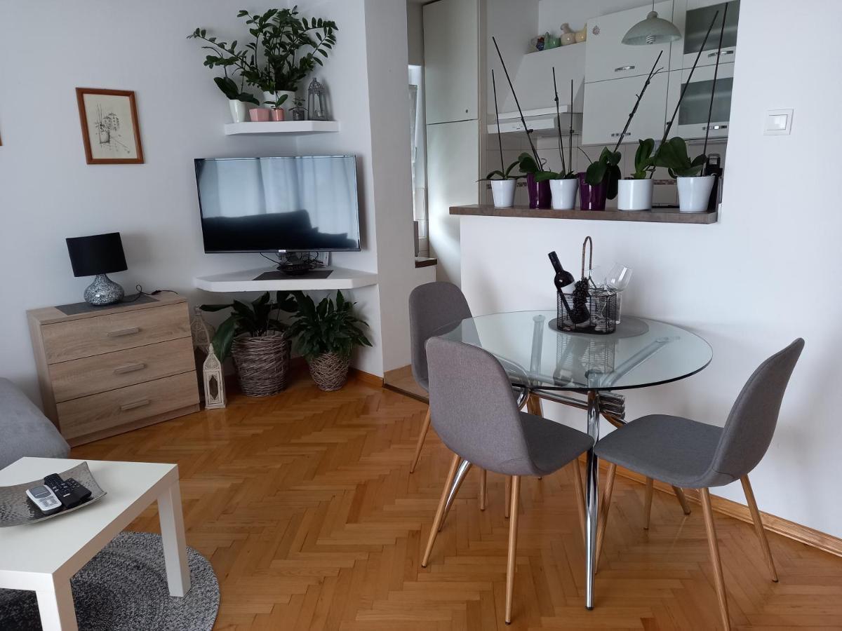 Apartments Anita Crikvenica Buitenkant foto