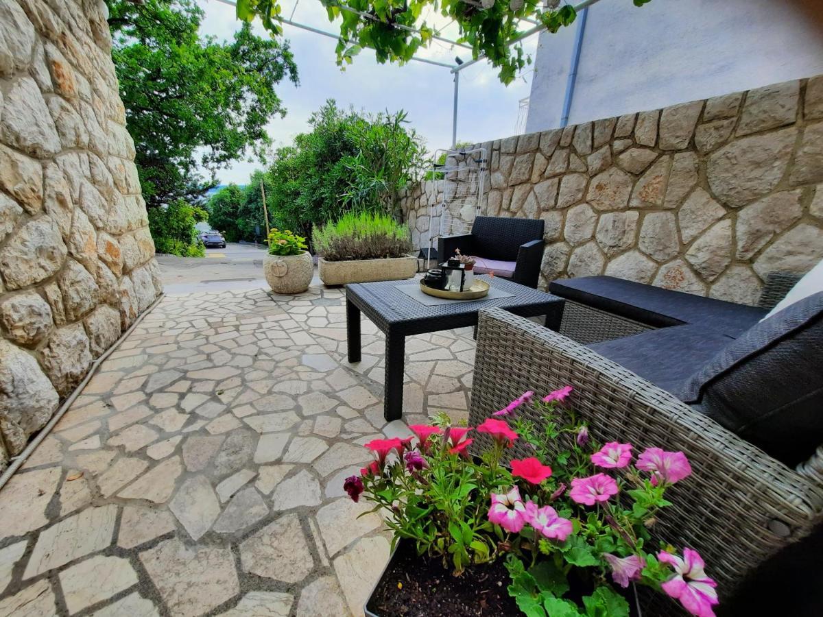 Apartments Anita Crikvenica Buitenkant foto